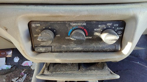 1997-1999 Buick Century Temperature Control Module In Dash Heater Ac Head Unit