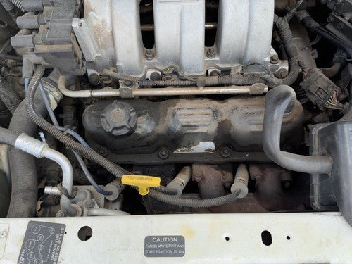 1996-2000 Chrysler Town & Country Driver Left Valve Cover Oem 3.3L 4781449Aa