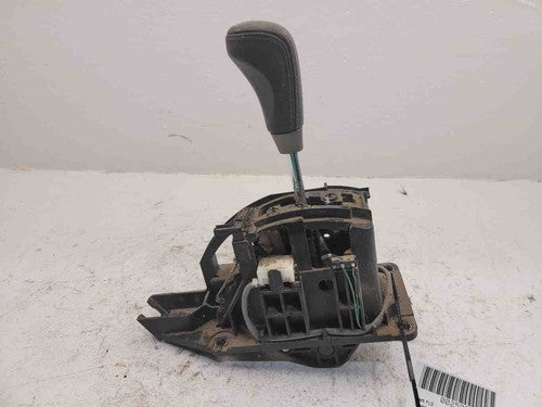 2005 Nissan Armada Transmission Shift Assembly Automatic Floor Shifter Oem Lever