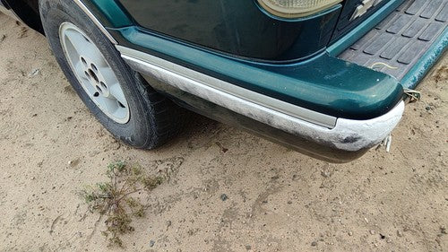 1995-1997 S10 Blazer Driver Left Rear Moulding Bumper End Cap Oem Green