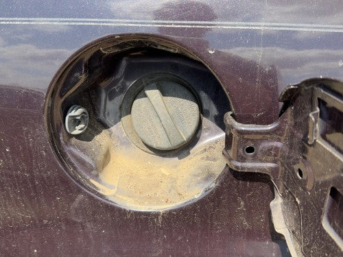 2005-2009 Chevy Equinox Fuel Filler Neck Assembly With Gas Cap Oem 25820152