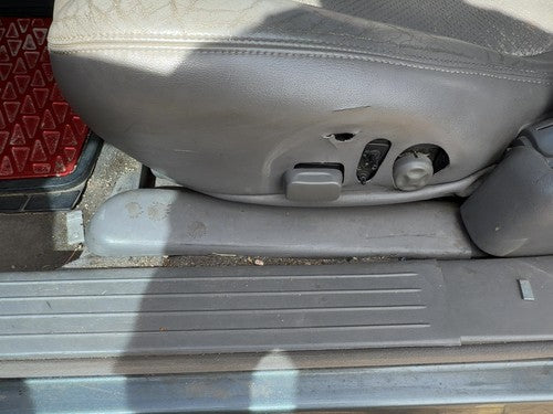98-04 Seville Driver Left Power Seat Track With Motors Only Oem Dark Gray 145