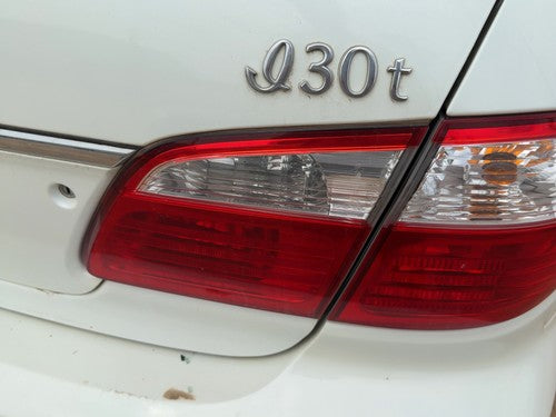 00-01 I30 Passenger Right Inner Tail Light Brake Lamp Oem Rear Lid Mounted