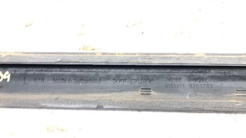 01-07 Volvo V70 Xc Driver Left Front Moulding From Door Oem Trim Strip Red 445