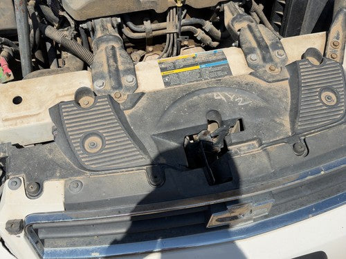 06-07 Monte Carlo Top Plastic Cover Above Radiator Support Sight Shield Oem