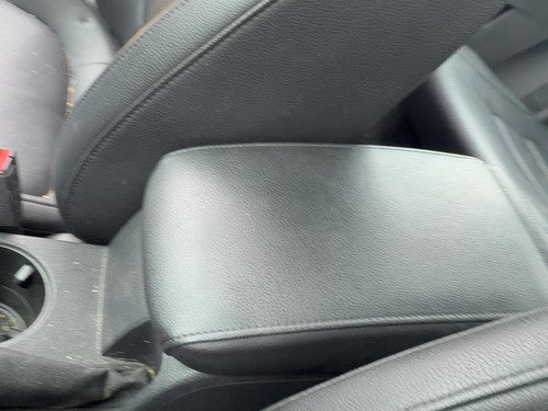 2012-2018 Vw Jetta Center Console Lid Only Oem Arm Rest Fold Down Black