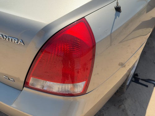 01-03 Elantra Passenger Right Outer Tail Light Brake Lamp Oem Rear Quarter Sedan