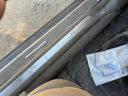 2000-2006 Lincoln LS Driver Left Lower Sill Step Moulding Trim Panel Tan 4H