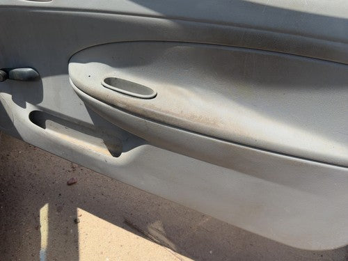 05-10 Cobalt Passenger Right Front Door Trim Panel With Switches Coupe Gray 14B