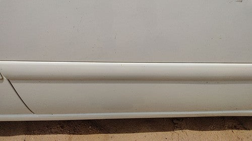 00-07 Station Wagon Passenger Right Front Moulding From Door Trim Strip White Yz