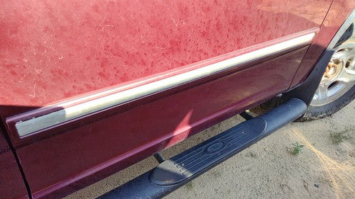 97-02 Expedition Passenger Right Front Moulding From Door Trim Strip Maroon Jl