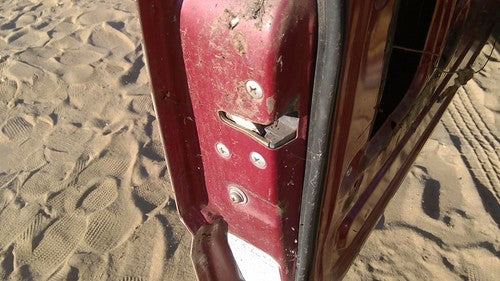 1986-1987 Isuzu Pup Pickup Driver Left Front Door Latch With Rods/Cables Oem