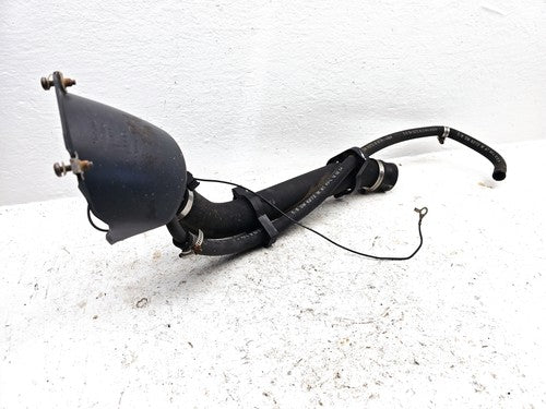 2004-2007 Chevy Silverado 2500 Fuel Filler Neck Assembly With Gas Cap Oem 6.6L