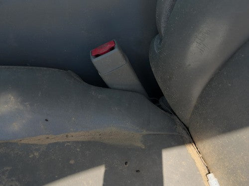 03-06 Suburban 1500 Driver Left Front Seat Belt Buckle Receiver Oem Gray 92I