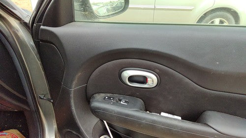2014-2019 Kia Soul Passenger Right Front Door Trim Panel With Switches Black Eq