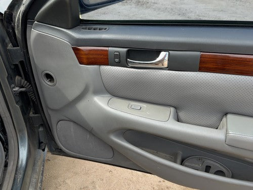 01-03 Seville Passenger Right Front Door Trim Panel Switches Inner Dark Gray 145