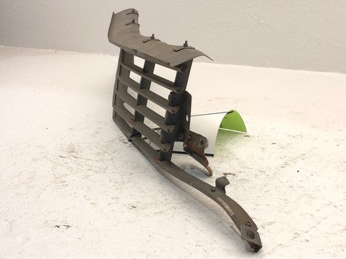 1970-1972 Nissan Datsun 240Z Front Grille Assembly Oem 62300E4601