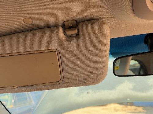 2005-2007 Kia Sorento Driver Left Sun Visor Oem Without Illumination Beige Fc