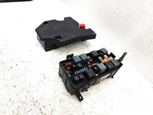 06-07 Buick Lucerne Engine Fuse Box Power Distribution Panel Oem 4.6L 25920479