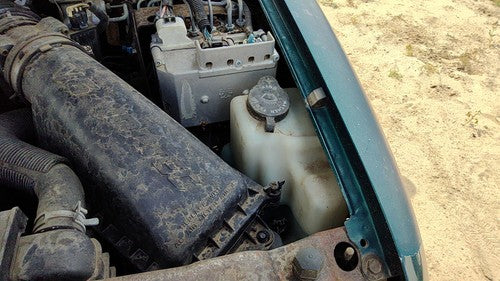 1995-2005 S10 Blazer Windshield Washer Fluid Reservoir With Pump Oem Wiper Tank