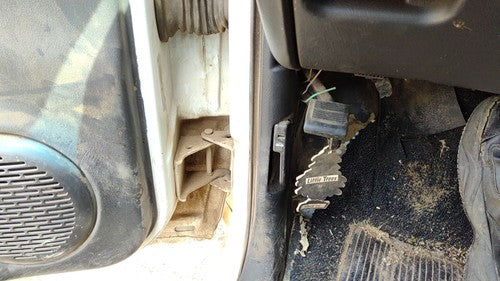1998-2005 S10 Pickup Driver Left Lower Kick Trim Panel Oem Gray 12D