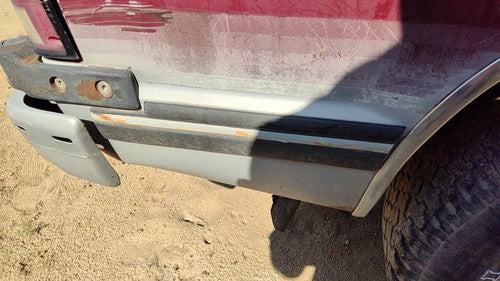 1991-1994 S10 Blazer Passenger Right Rear Moulding On Quarter Panel Oem