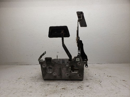 2002 Dodge Ram 1500 Brake And Gas Pedal Assembly Oem