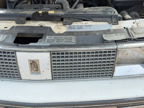 1985-1986 Oldsmobile 98 Complete Header Panel Assembly Oem White 22527190