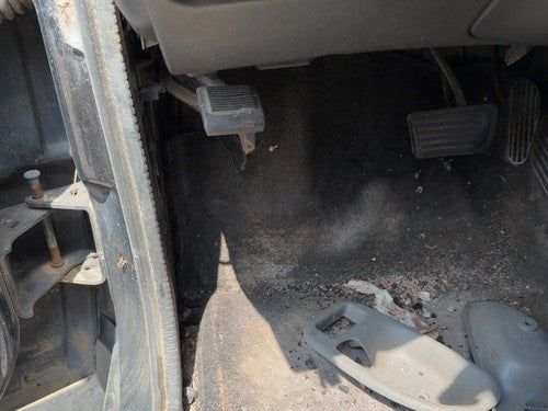 2001 Chevy S10 Blazer Parking Brake Pedal Assembly Oem Complete Emergency Unit