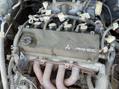 2007-2012 Mitsubishi Eclipse Valve Cover Oem 2.4L Mn155312
