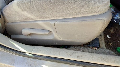 01 Impala Passenger Right Side Power Seat Switch With Trim Panel Oem Neutral 52D