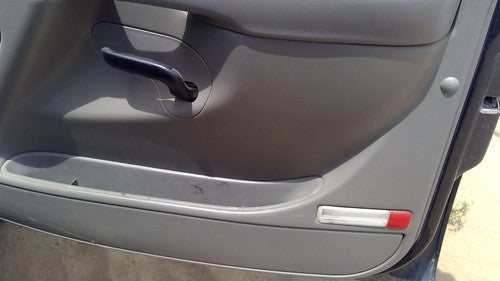 2006 Gmc Yukon Xl 1500 Passenger Right Front Inside Door Trim Panel Oem Gray 92