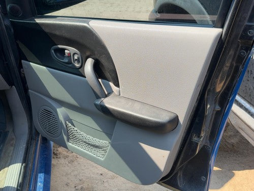 04-05 Vue Redline Passenger Right Front Door Trim Panel With Switches Gray 17D