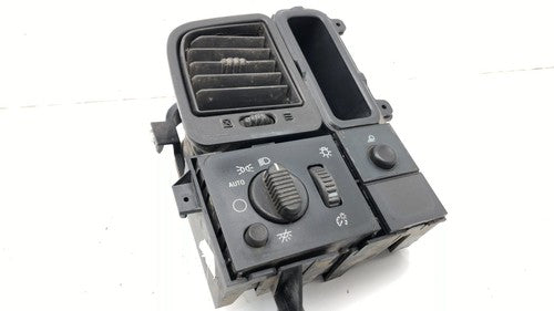 2007-2009 Chevy Silverado Headlight Switch Assembly Cargo Light 15034164