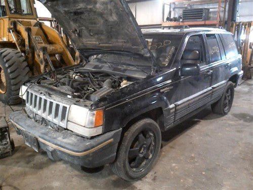 1995 Jeep Grand Cherokee 4.0L Idler Pulley Mount Bracket Brace Oem