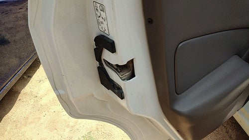 00-07 Focus Station Wagon Driver Left Rear Door Latch With Rods/Cables Oem Back