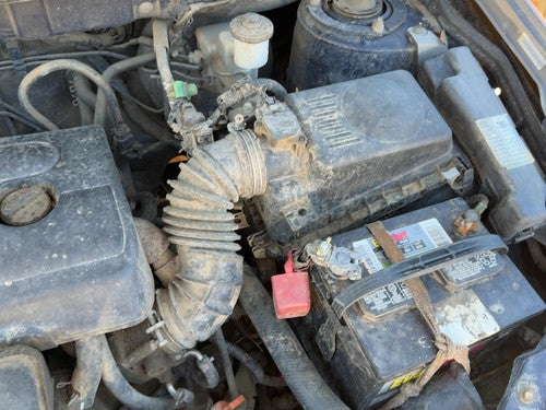 03-08 Matrix Xr Complete Air Intake Cleaner Filter Box Housing With Tube 1.8L