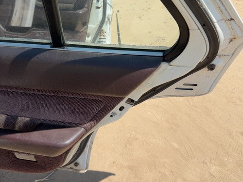 88-89 Accord Lx Passenger Right Rear Door Trim Panel With Switches Back Maroon