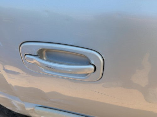 00-06 Suburban 1500 Passenger Right Rear Outside Door Handle Silver Birch 59U