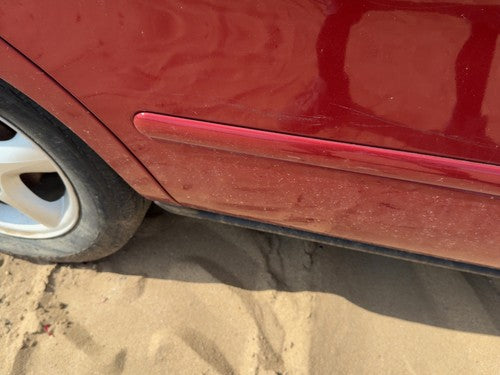 00-07 Ford Taurus Passenger Right Rear Moulding From Door Oem Back Primed Red