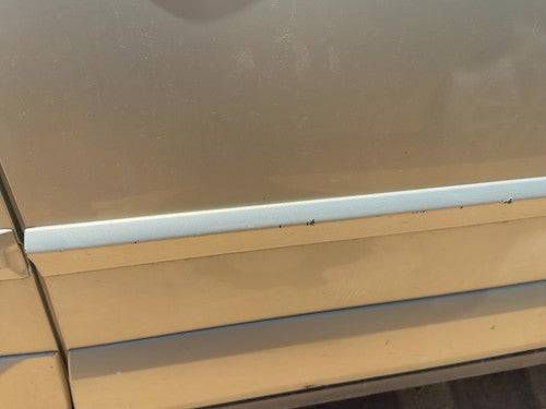 05-09 Legacy Outback Passenger Right Front Upper Moulding From Door Oem Gold 9J