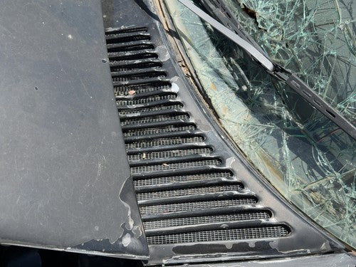 73-80 Mercedes 450SL 107 Driver Left Windshield Wiper Cowl Vent Trim Cover