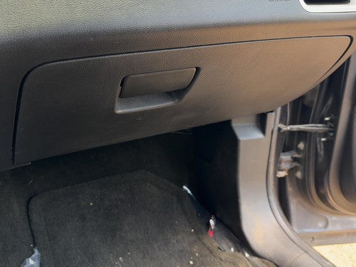 10-17 Chevy Equinox Glove Box Assembly Complete Door With Latch Oem Black 01A