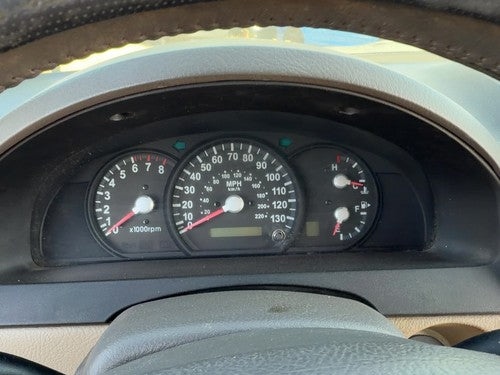 05-06 Kia Sorento Speedometer Cluster Instrument Gauges Panel Oem Dash Mph At