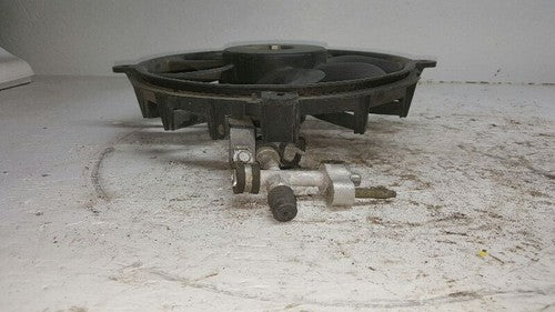 1999-2004 Olds Alero Radiator Cooling Fan Motor Fan Assembly 88986470