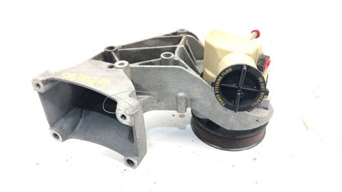 02 Ford F250 Super Duty 7.3L Powerstroke Power Steering Pump With Mount Bracket
