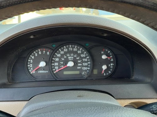 05-06 Kia Sorento Speedometer Cluster Instrument Gauges Panel Oem Dash Mph At