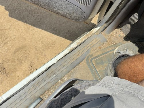 99 Town & Country Driver Left Lower Sill Step Moulding Trim Panel Oem Taupe All5