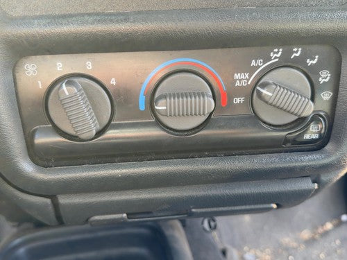 99-05 Chevy S10 Blazer Temperature Control Module Heater AC Head Unit 15098966