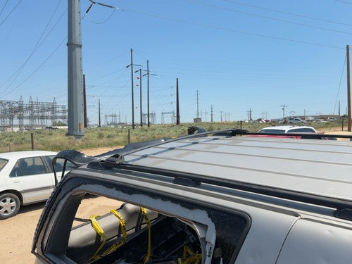 2000-2006 Chevy Suburban 1500 Luggage Rack Cross Bars Only Oem Roof